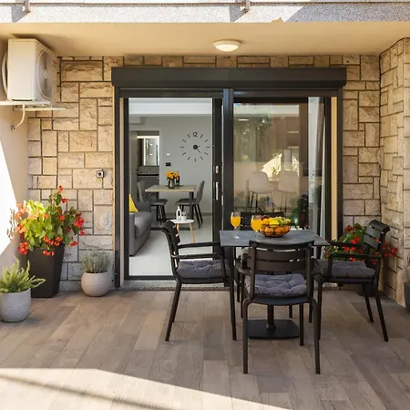 アパート Olive Premium